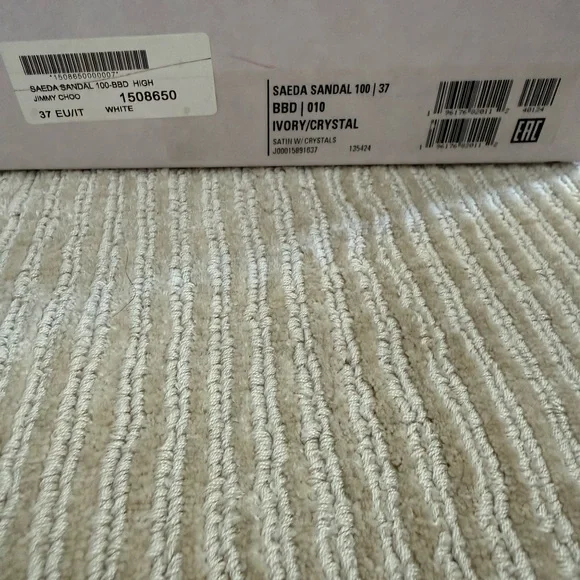 Jimmy Choo Saeda Satin Sandals 100, size 37 - Picture 4 of 9